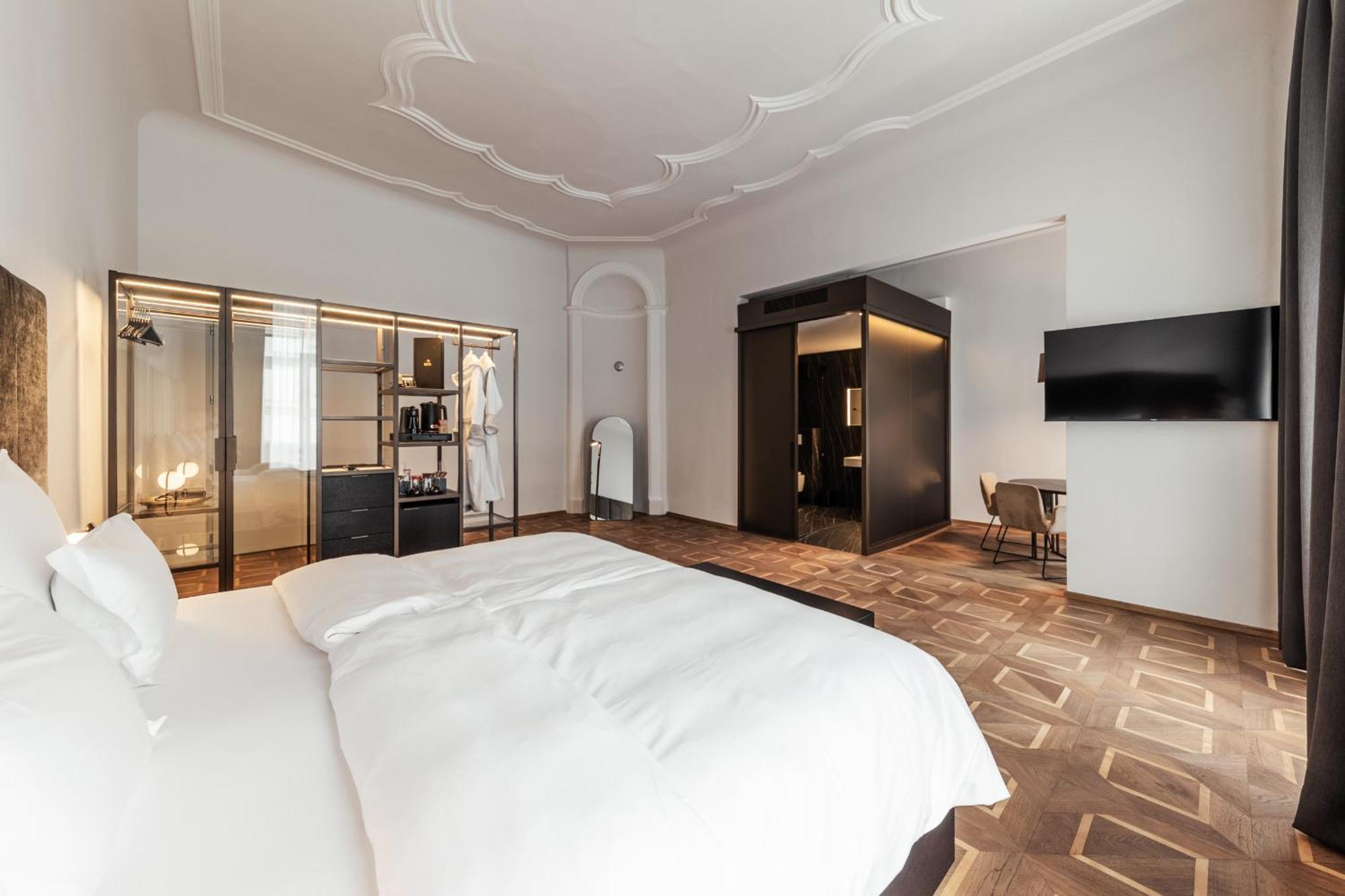 Meta Suites Historic City Living Больцано Экстерьер фото