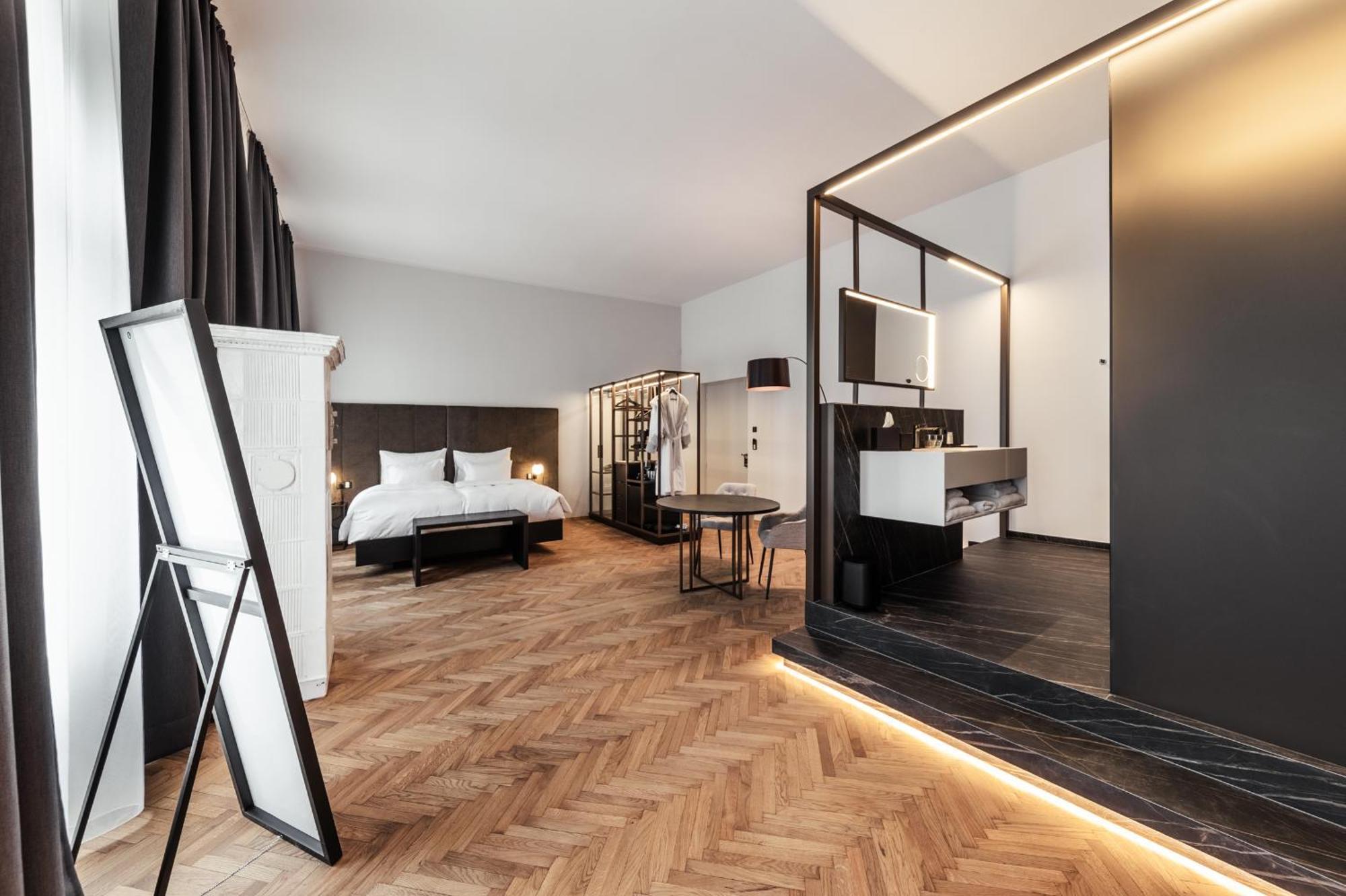 Meta Suites Historic City Living Больцано Экстерьер фото