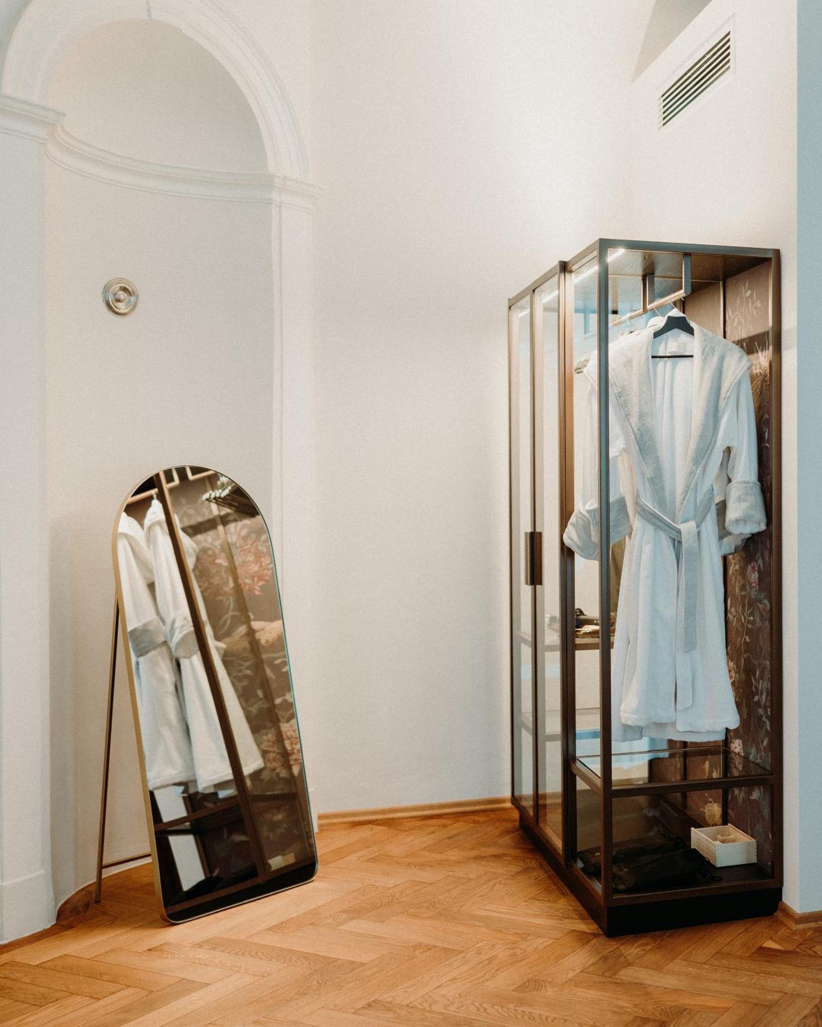 Meta Suites Historic City Living Больцано Экстерьер фото